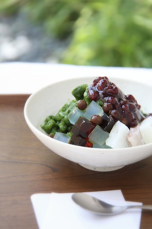 西尾茶ソルベのあんみつ仕立て
